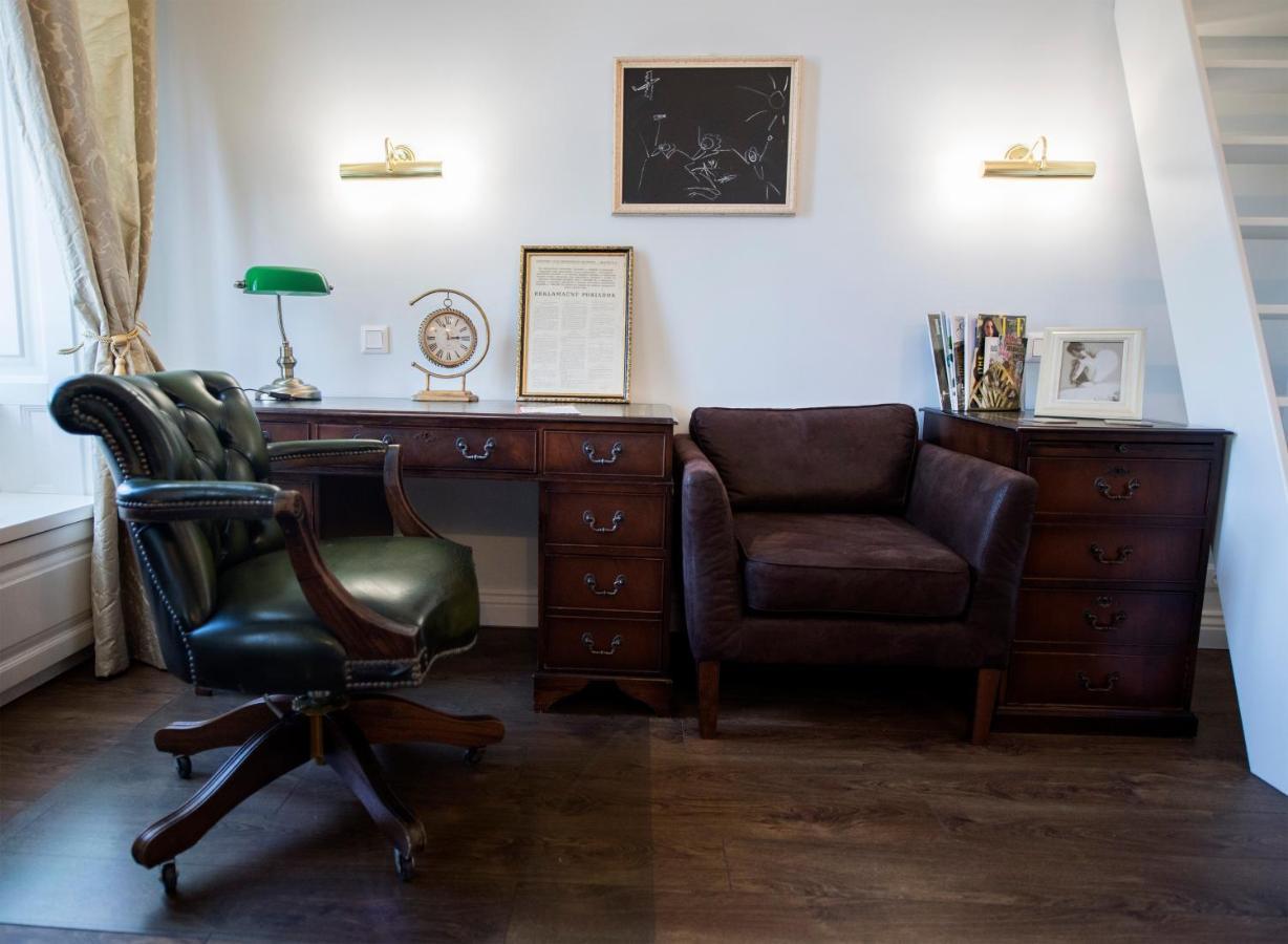 Luxury Designer Period In Old Town By The Presidential Palace 公寓 布拉迪斯拉发